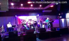 Cantante femenina (no profesional) busca banda Pop Rock