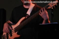 Clases de bajo en palma