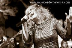 English Singing Lessons for All Ages!