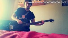 Se ofrece bajista  de 18 años gratis para grupo de rock o metal